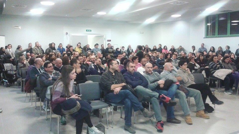 I genitori presenti nell'auditorium della Misericordia di Agliana