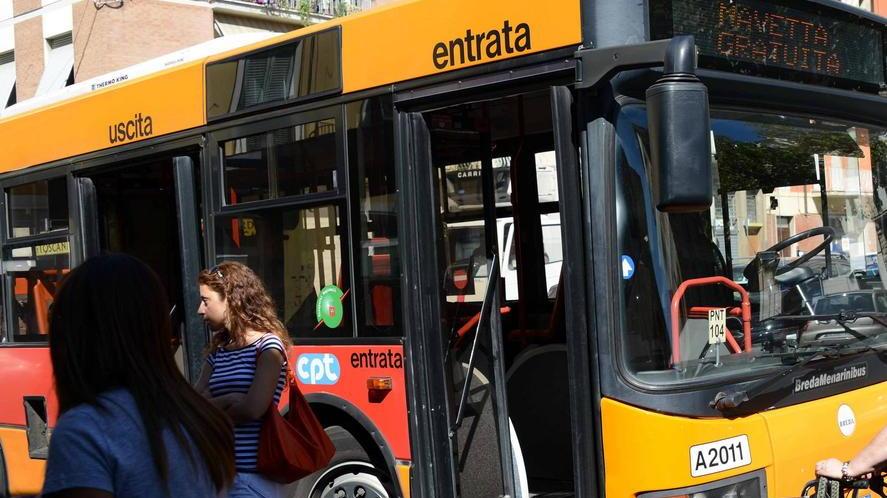 Il bus navetta in centro città (foto d’archivio)