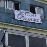 Uno striscione appeso dagli studenti