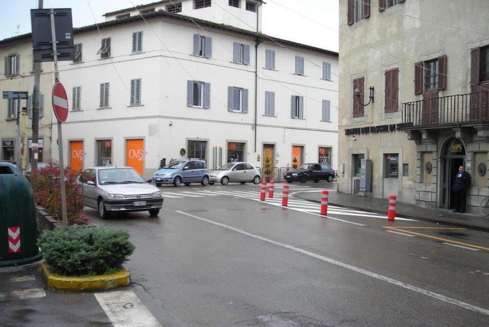 Via i semafori e nuova viabilità sul ponte