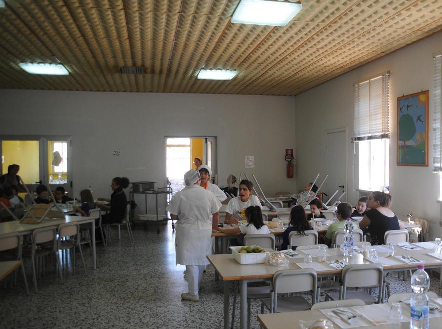 Mense, un incontro tra i genitori e il sindaco 