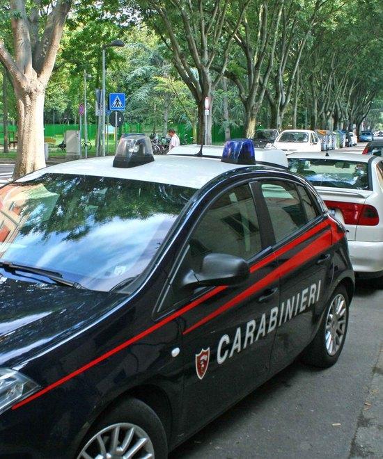 Blocca i ladri e viene rapinato 