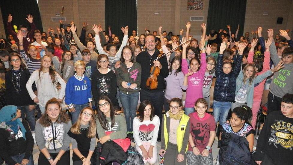 Lezione in musica per quindici classi delle medie Galilei