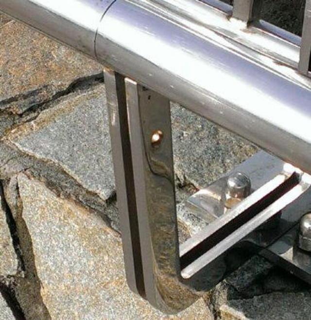 Dal pontile di Tonfano scomparsi anche i bulloni