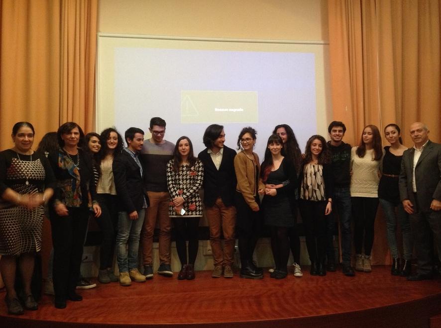 Il liceo Asproni primo al concorso Tragos 