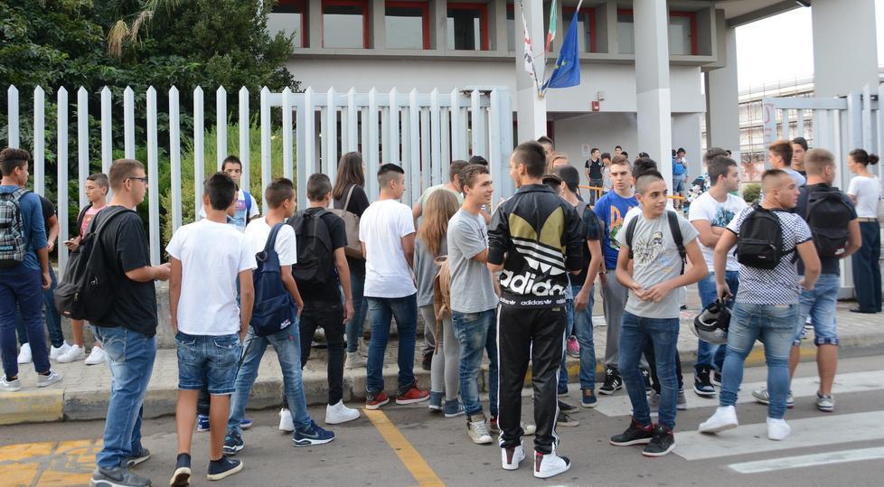 La conferenza provinciale: no al nautico al Deffenu 