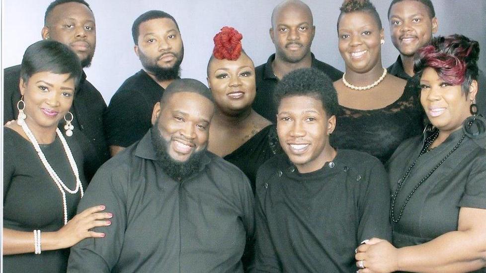 Tris di gospel con Lemons e il suo gruppo
