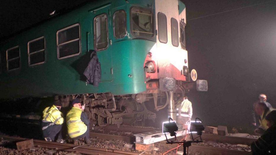 Deraglia il treno dei pendolari