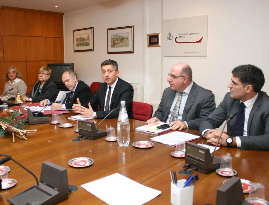 Per la Camera di commercio fondi dimezzati e la fusione 