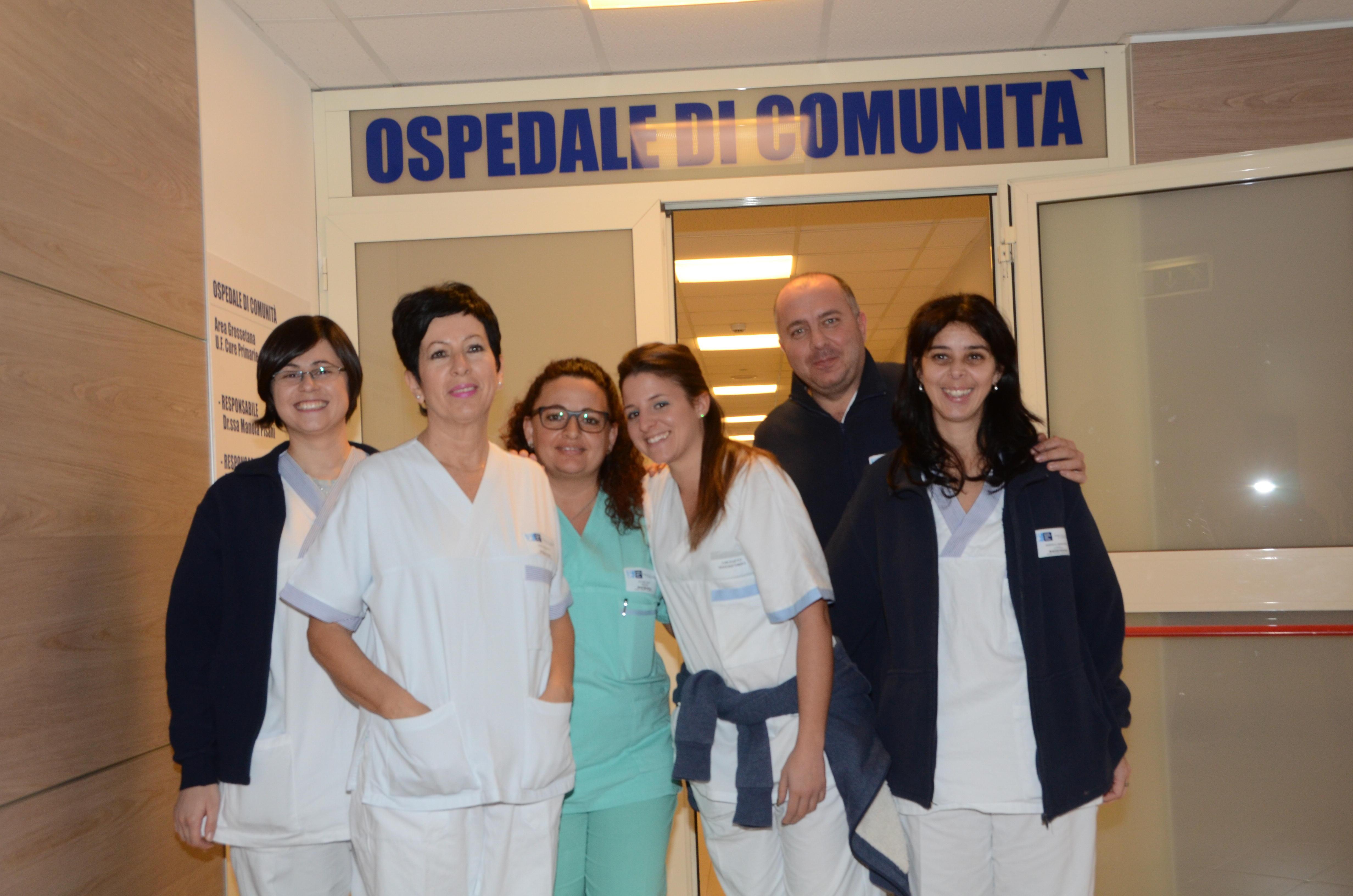Personale in servizio all'ospedale di comunità (foto Bf)