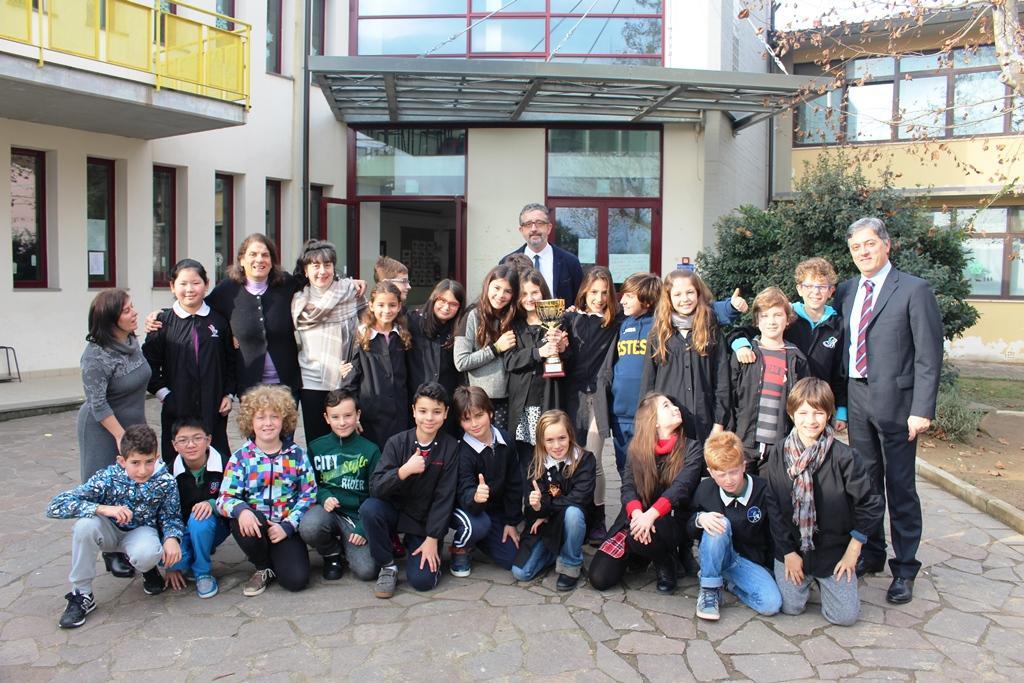 Gli alunni della classe vincitrice della scuola di Pizzidimonte