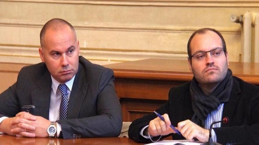 Mozione di sfiducia delle opposizioni contro i vertici Aamps