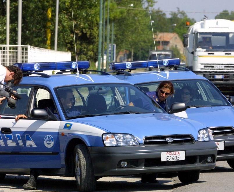 Furto in officina, arrestati padre e figlio 