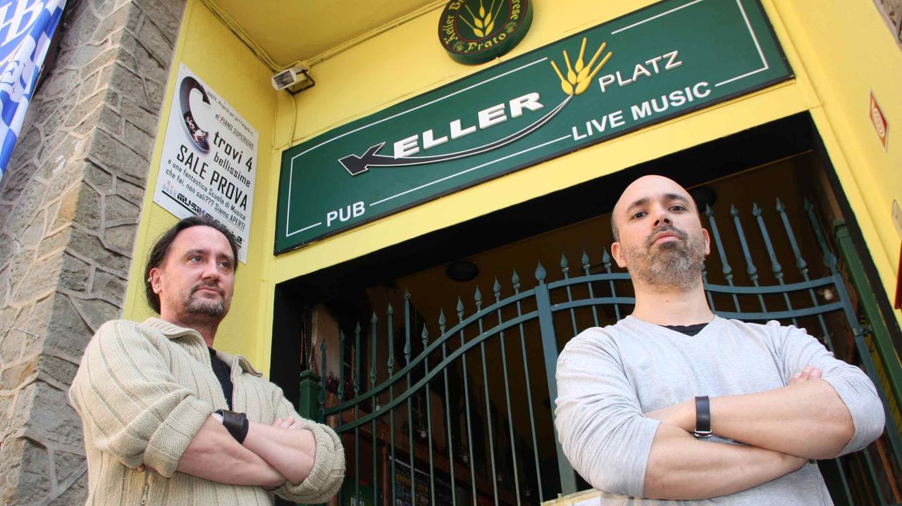 Il Keller Platz di via Migliorati, a sinistra Fulvio Notari