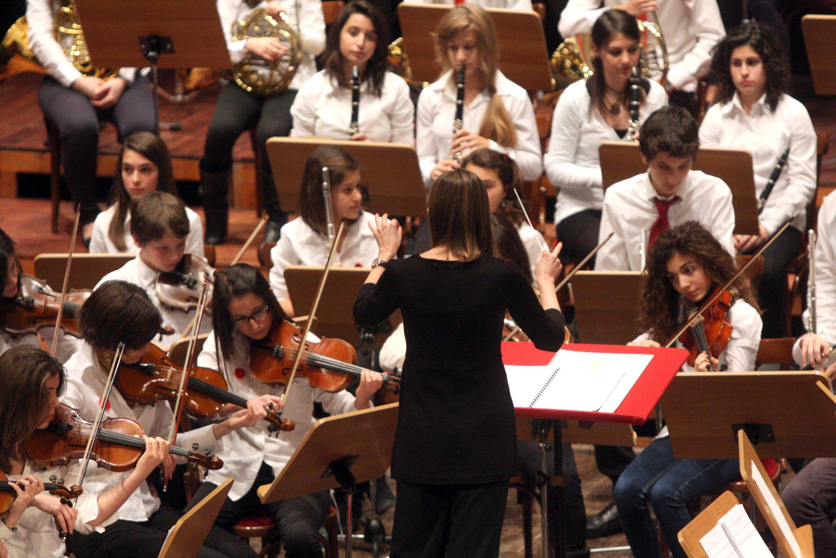 Orchestre giovanili del Per-Merulo suonano per il MIRE 