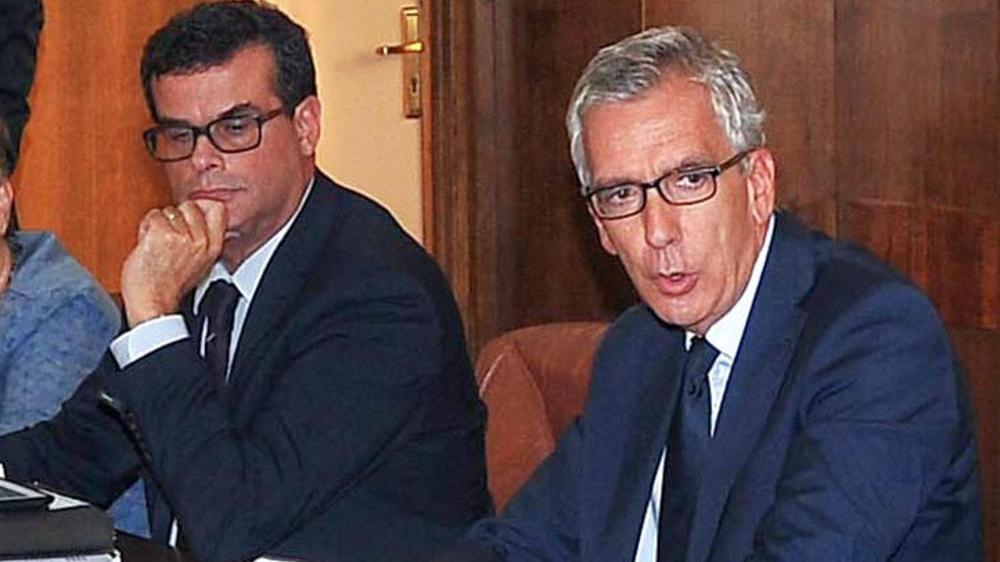 L'assessore regionale alla sanità Luigi Arru e il presidente Francesco Pigliaru