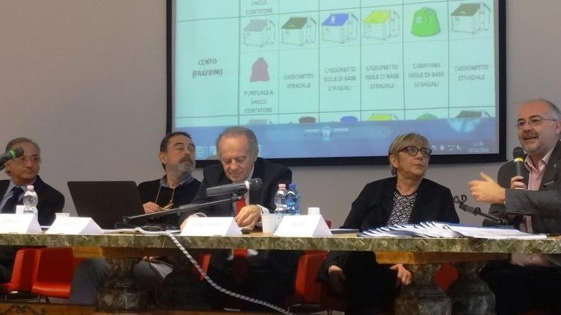Per rifiuti e ambiente Cmv, Area e Soelia in una super società