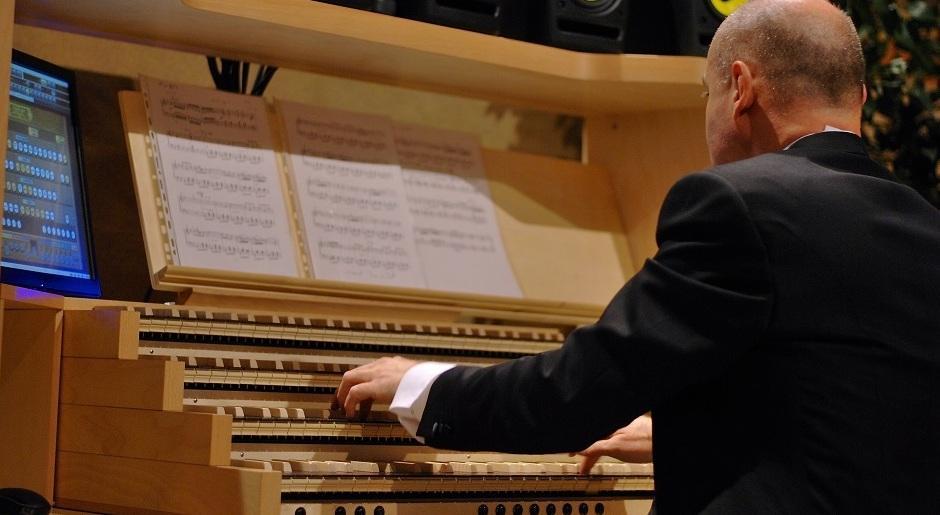 Concerto d’organo “virtuale” nella Sala del Tricolore 