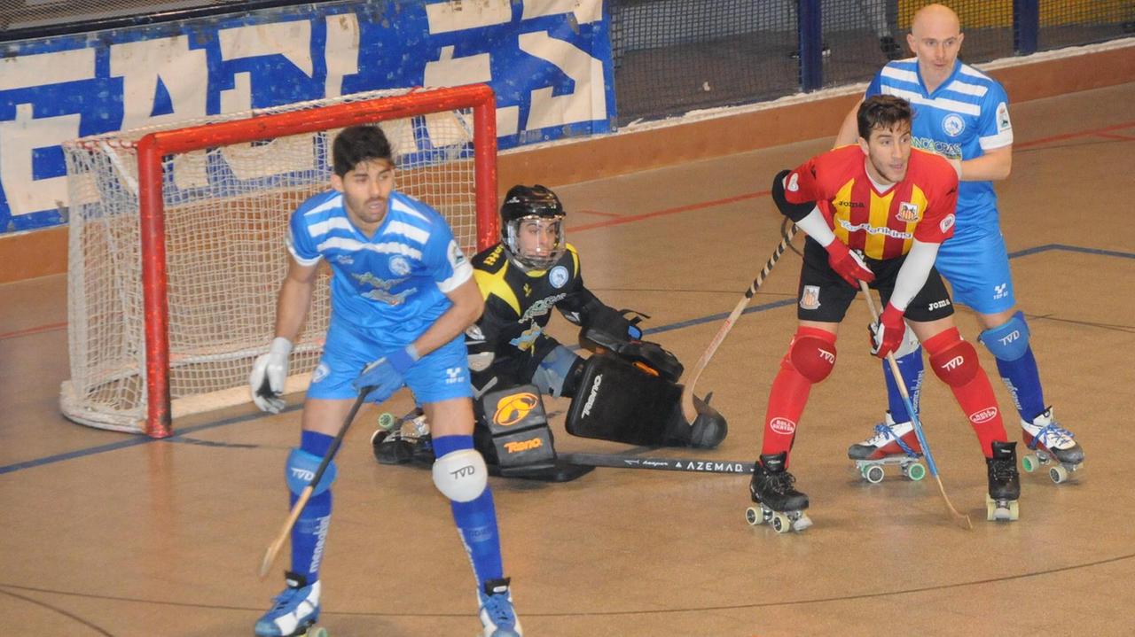Rodriguez e Polverini difendono contro Malagoli (foto Giorgio)