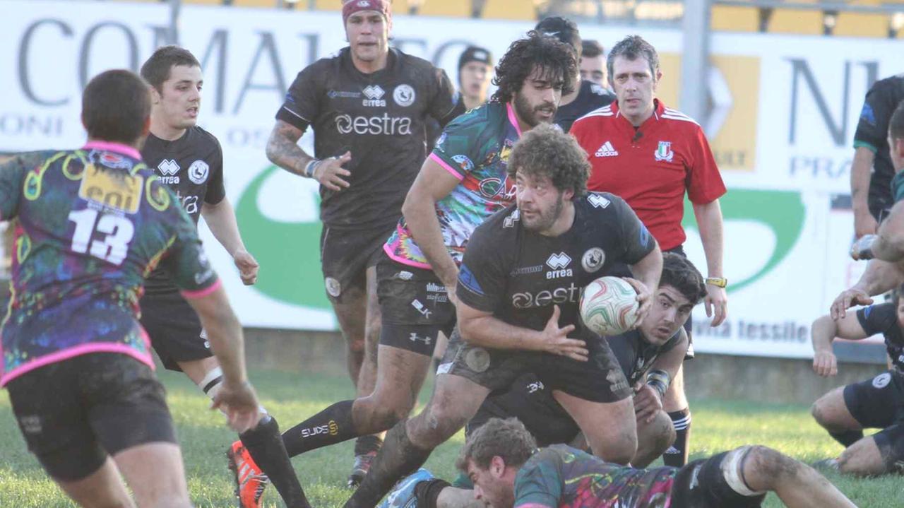 Un'azione del match tra Cavalieri Prato e l'Aquila