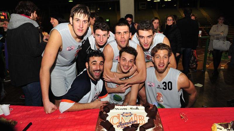 Il dolce degli auguri targato Cmb