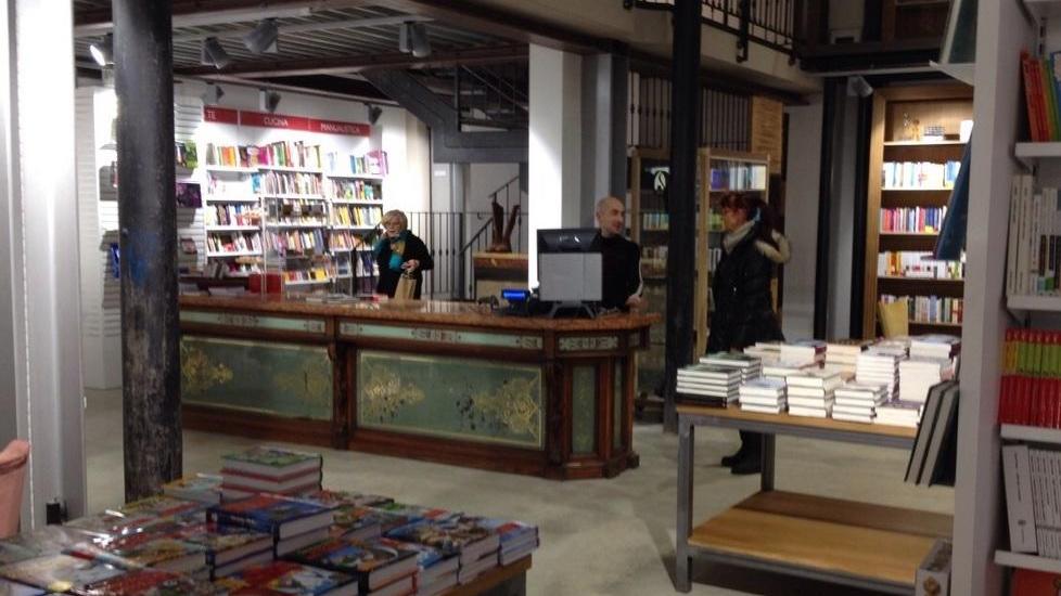 Riapre la libreria Mondadori