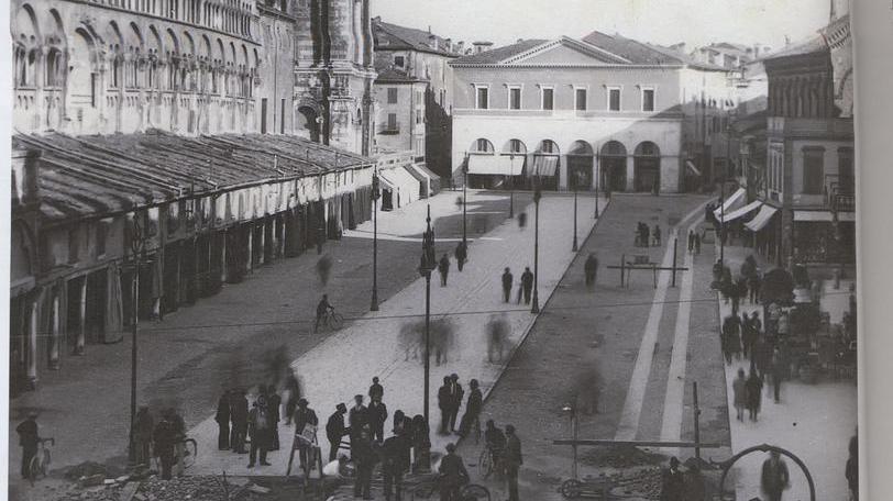 Lavori per il nuovo Listone