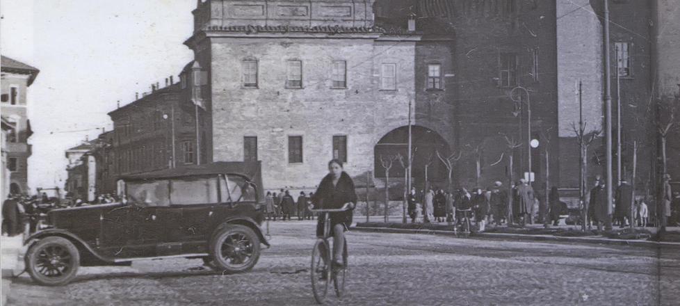 Giro di vite per le auto in centro