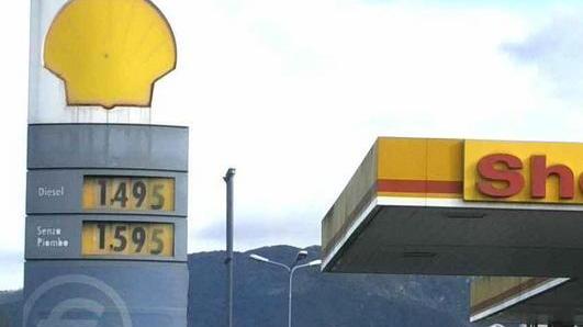 Carburante impuro, e l’auto va ko