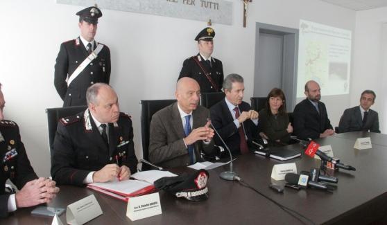 La conferenza stampa degli inquirenti 