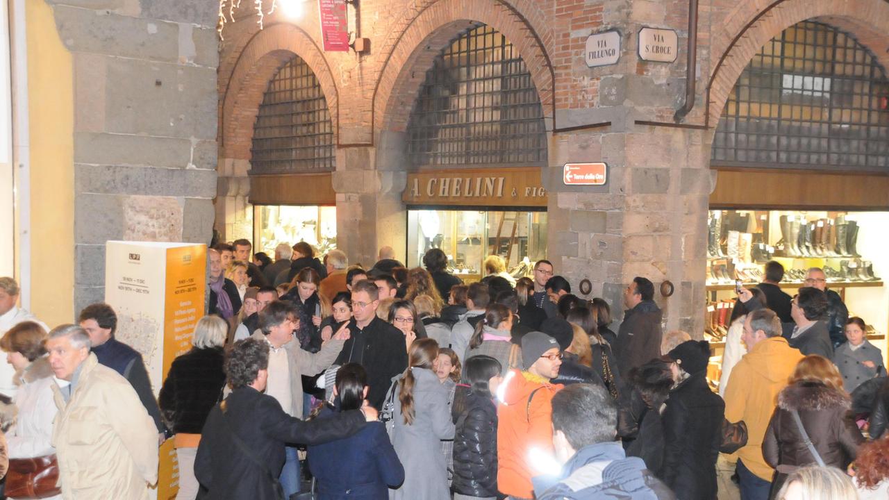 shopping in centro a Lucca