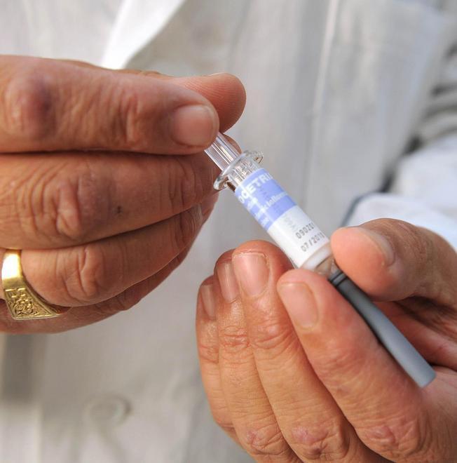 Muore a un mese dal vaccino Ora un esposto della famiglia