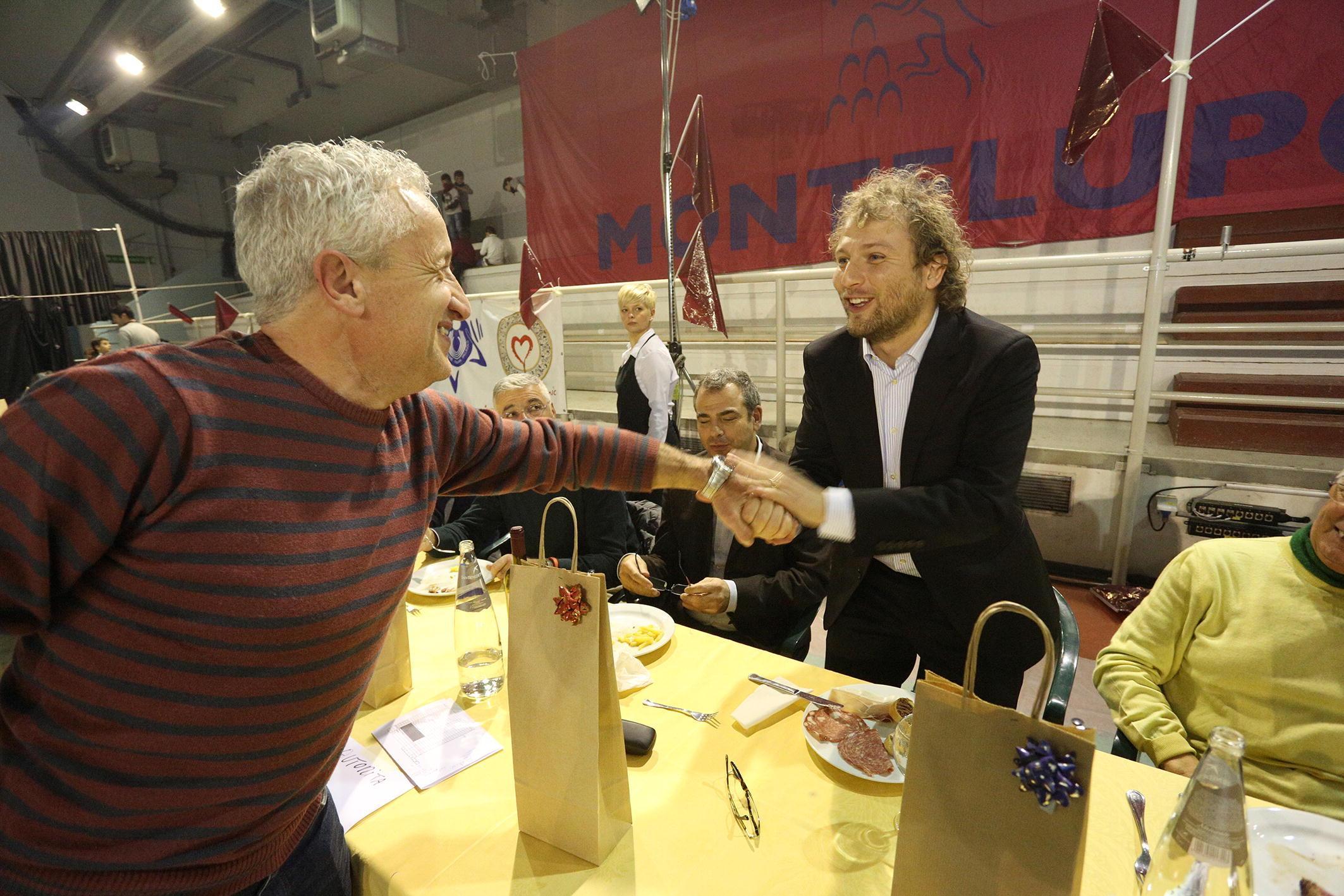 Il sottosgretario Luca Lotti alla festa del Montelupo (foto agenzia Carlo Sestini)