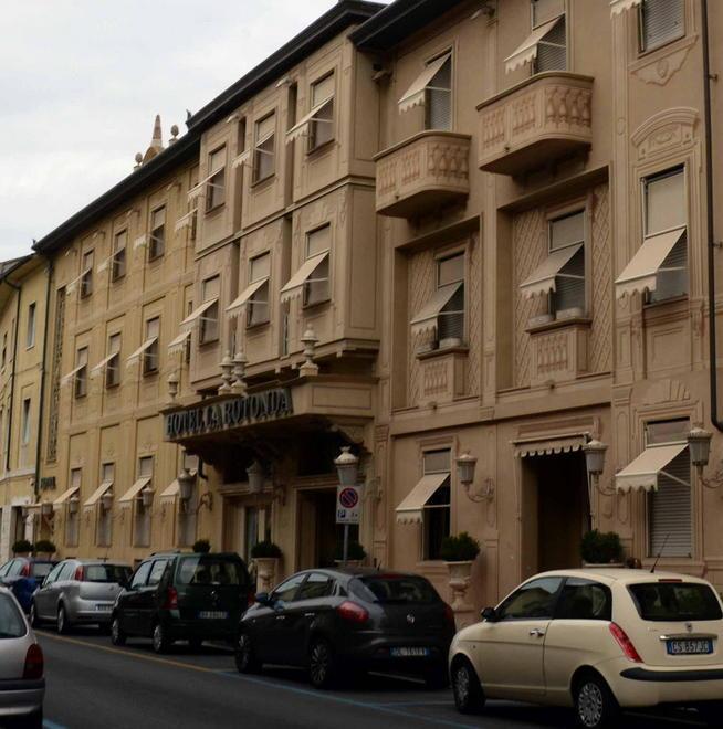 Storico albergo apre le porte ai poveri 
