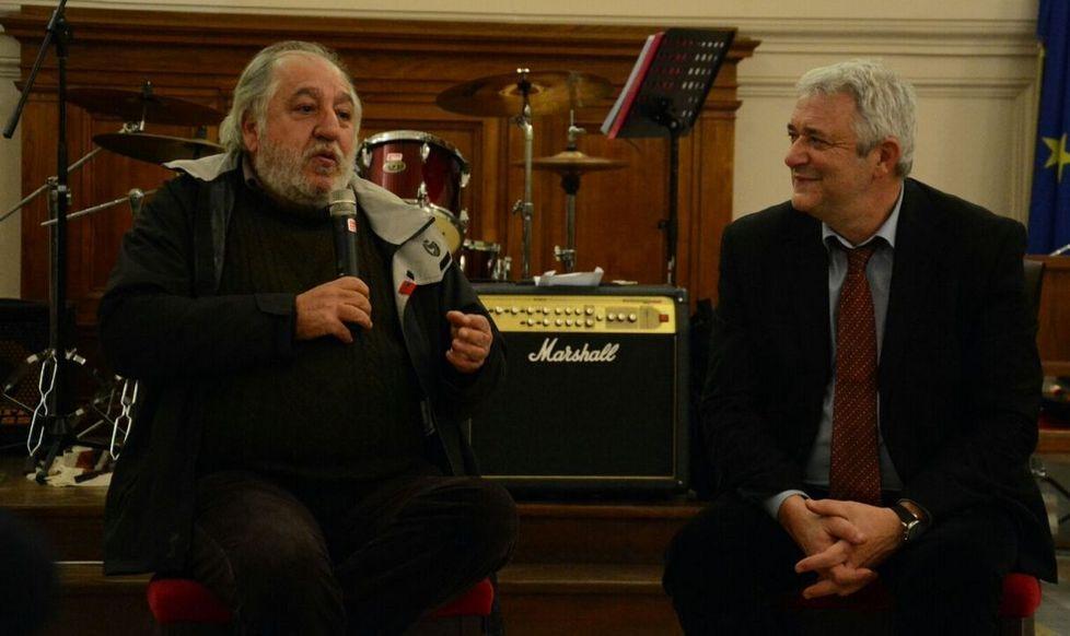  Grimaldi al liceo Azuni con gli studenti