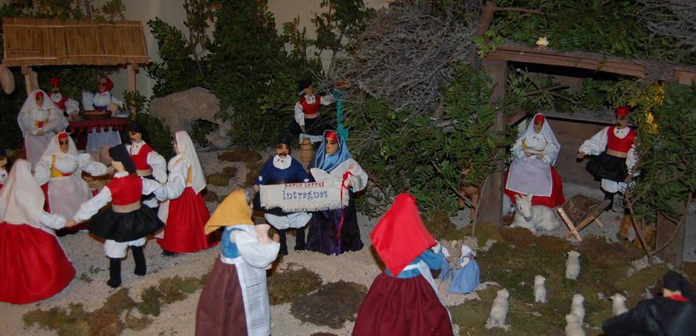 Natività etnica ai piedi della basilica di San Gavino 