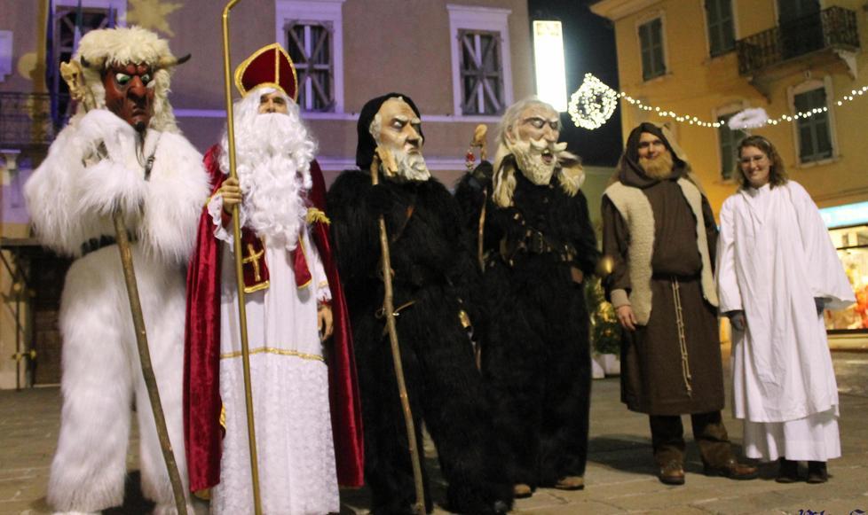 Rievocazioni in costume e festa con i pompieri 
