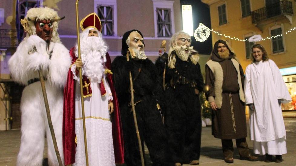 Rievocazioni in costume e festa con i pompieri