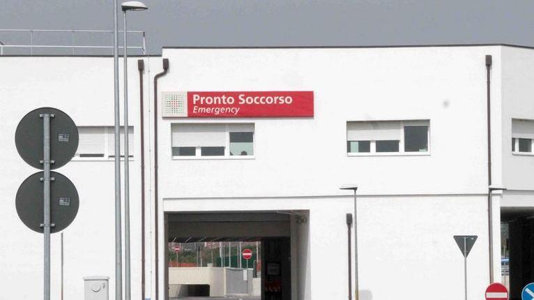Scontro auto-camion, grave un 36enne