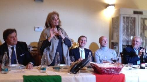 Il Gotha storico di Forza Italia a tavola con Iva Zanicchi