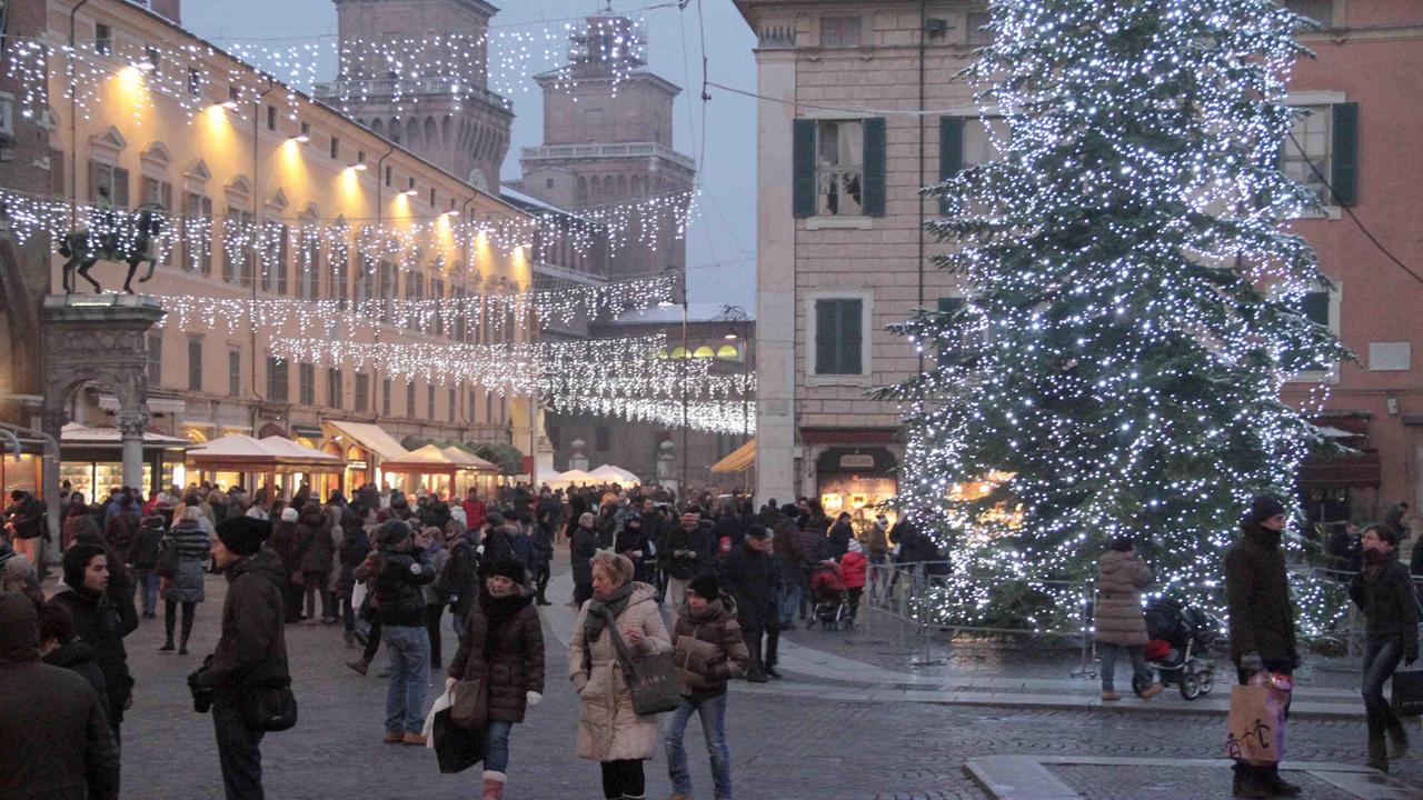 Il centro animato dal Natale