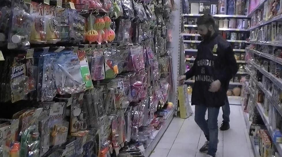 Sequestrati 7mila giocattoli pericolosi 
