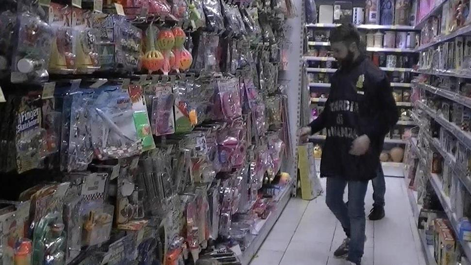 Sequestrati 7mila giocattoli pericolosi