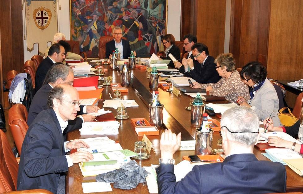 Troppa tensione in Giunta slitta il via libera al riordino 