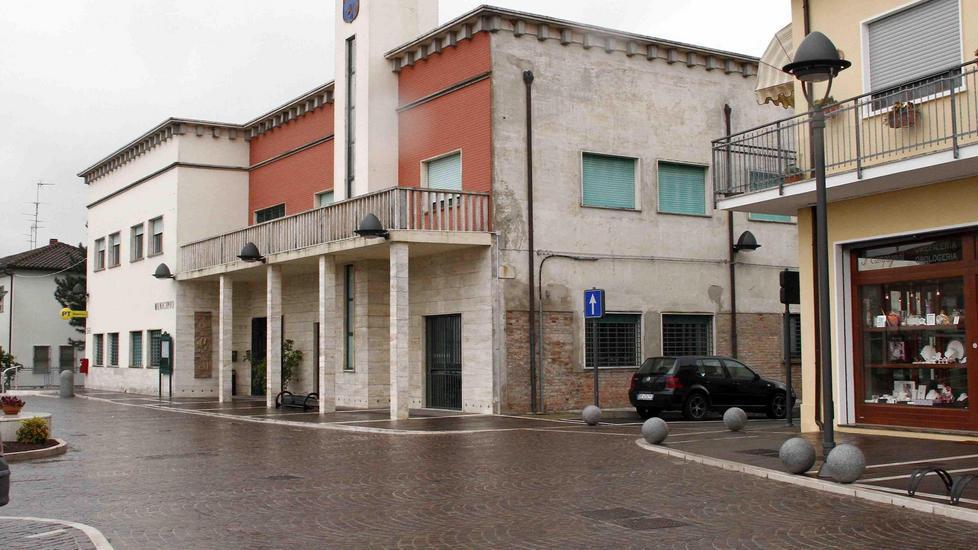 Messe a dimora piante per i bimbi nati lo scorso anno