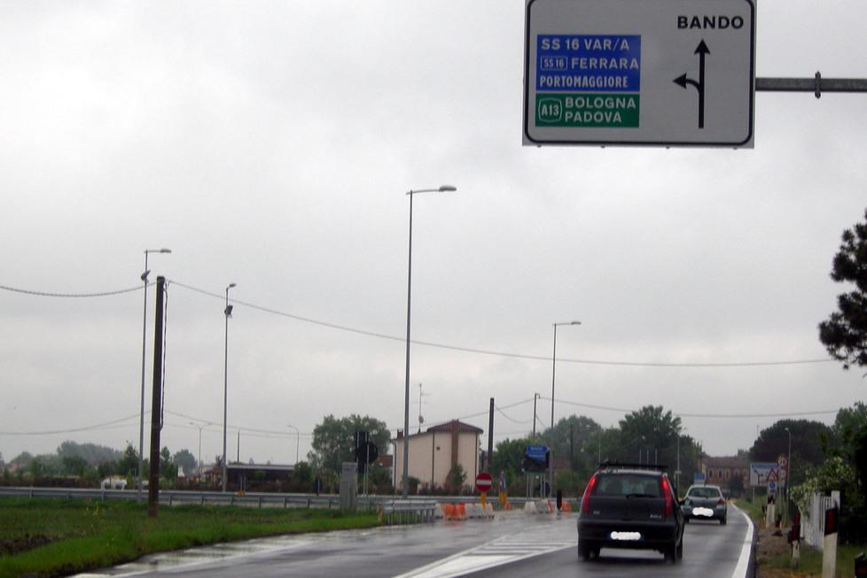 Senza illuminazione l’incrocio è a rischio