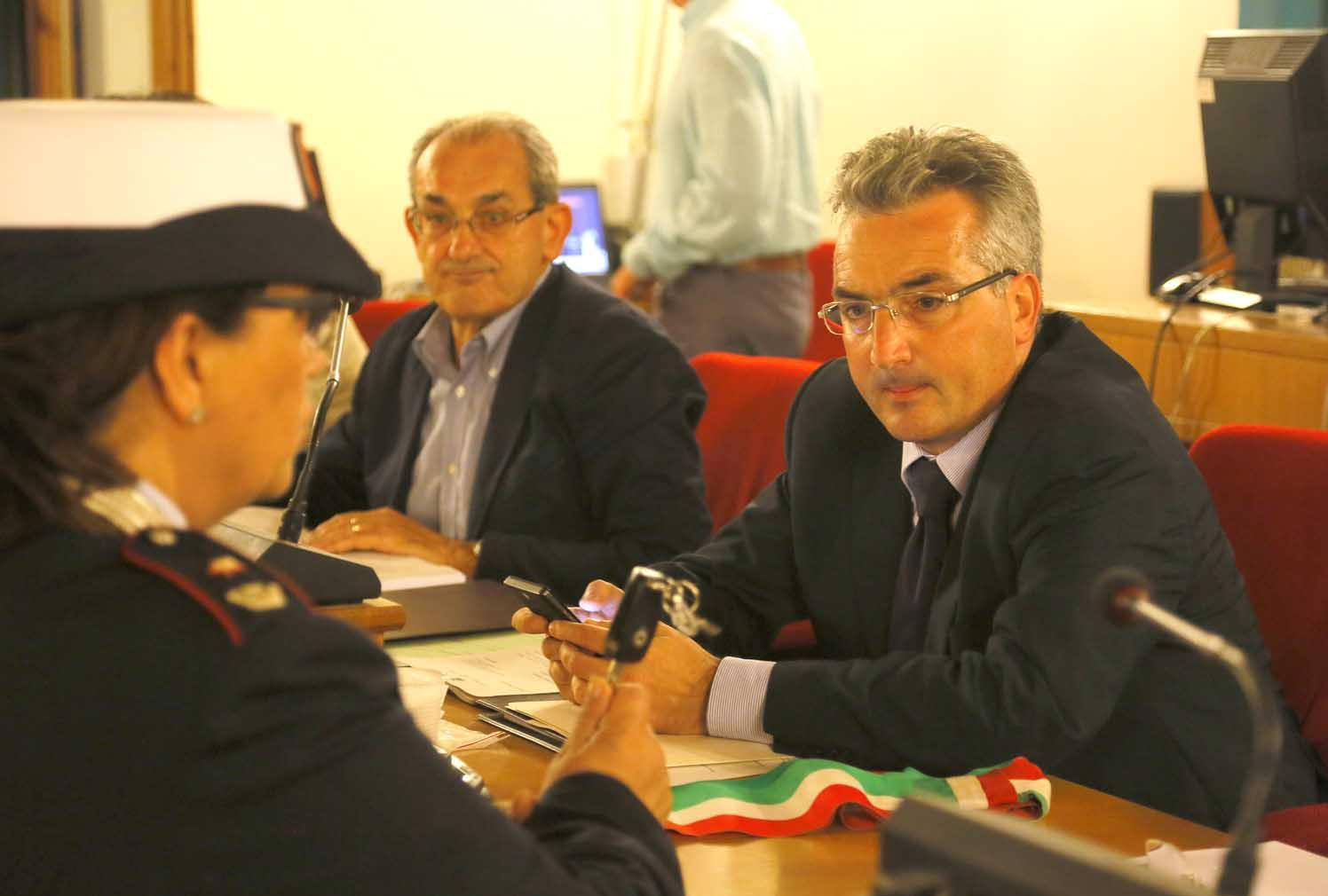 Il sindaco Sergio Di Maio e il vicesindaco Franco Marchetti in consiglio comunale