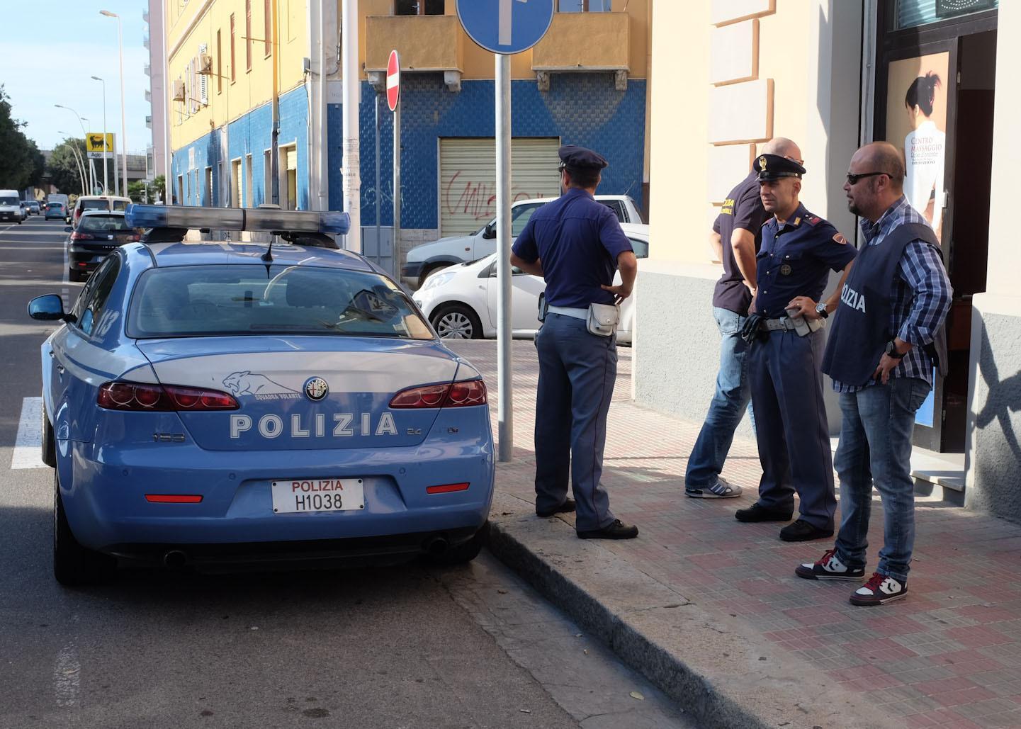 Cagliari, rissa fra ubriachi e aggressione ai poliziotti: in due finiscono in carcere 