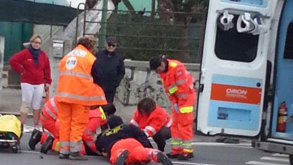 L'incidente sulle strisce a Marina di Carrara