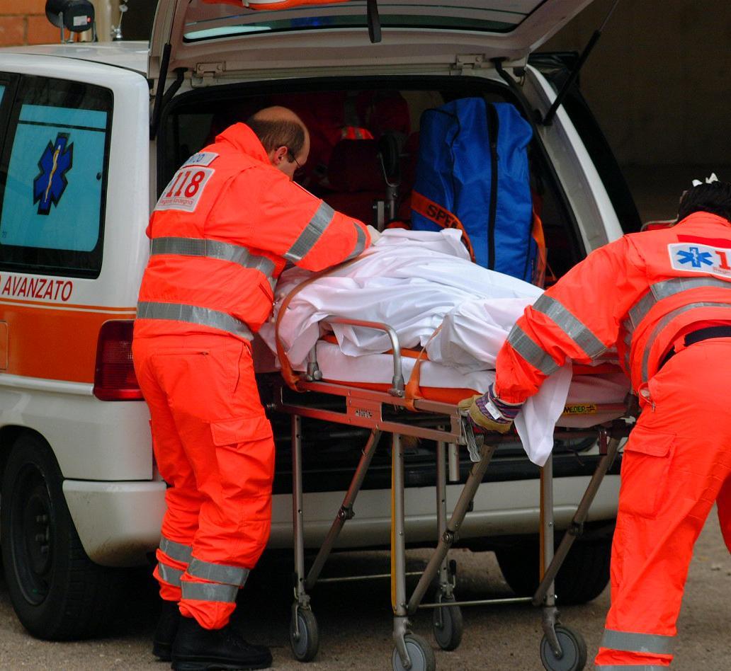 Un'ambulanza del 118